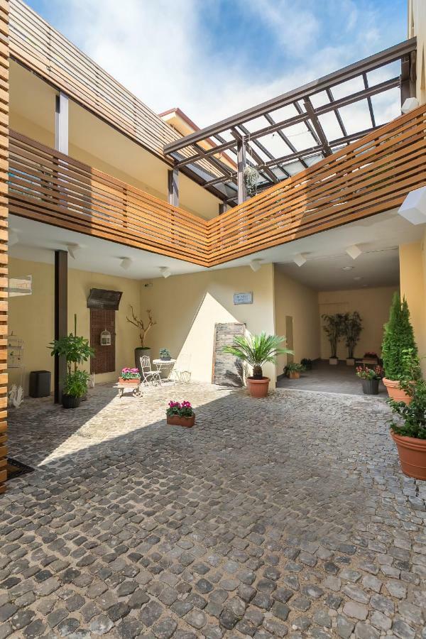 Demetra Eco Guest House Рим Экстерьер фото
